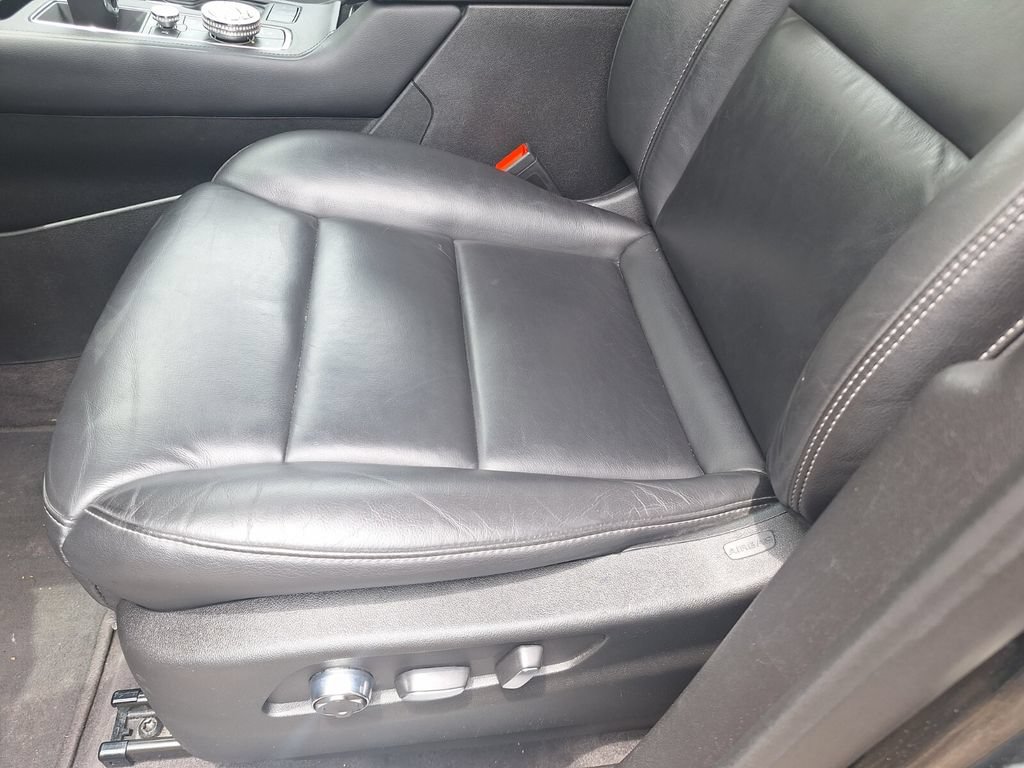 Used 2024 Cadillac XT4 Premium Luxury FWD image 6