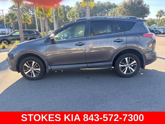 Used 2017 Toyota RAV4 XLE FWD image 8