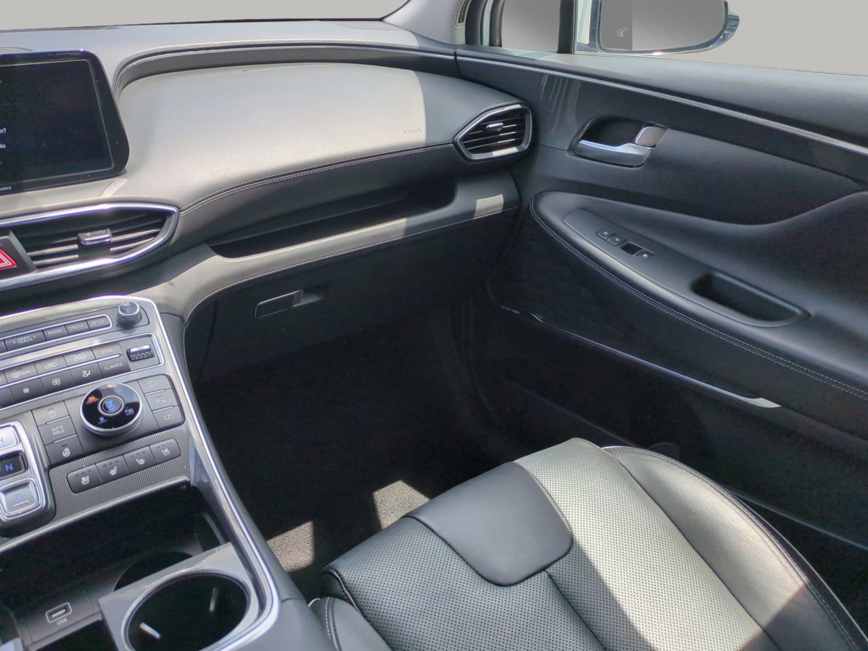 Used 2023 Hyundai Santa Fe Limited AWD/4WD image 20