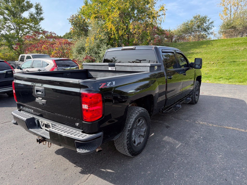 Used 2018 Chevrolet Silverado 1500 LT w/ All Star Edition AWD/4WD image 3