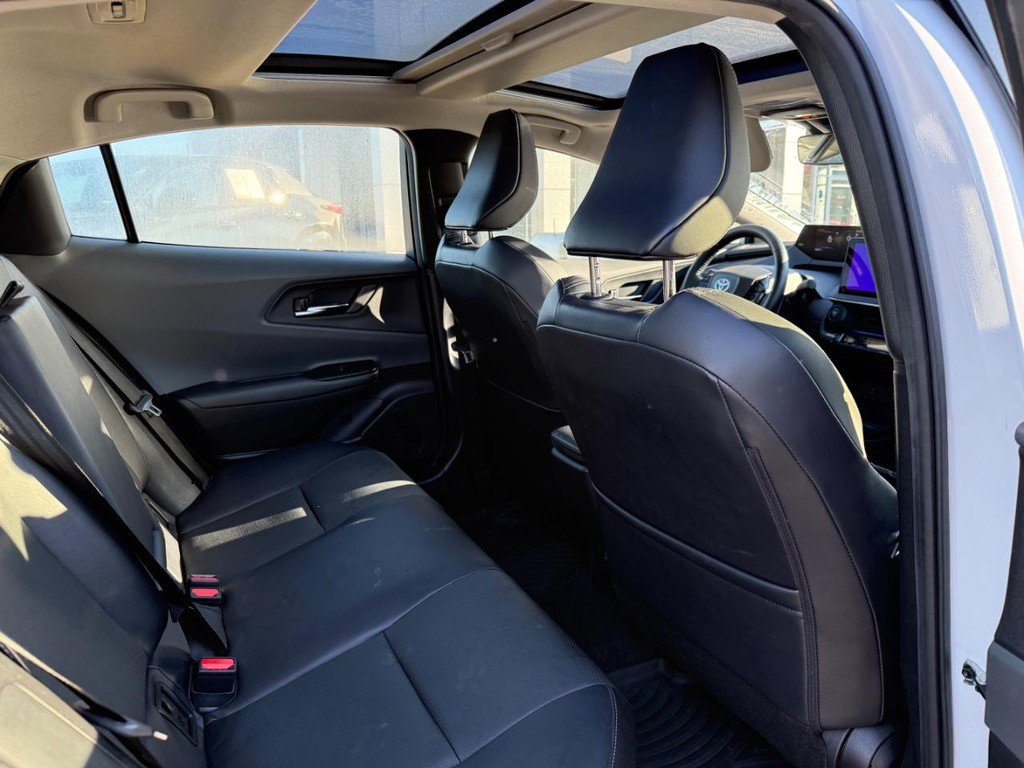 Used 2024 Toyota Prius XLE image 10