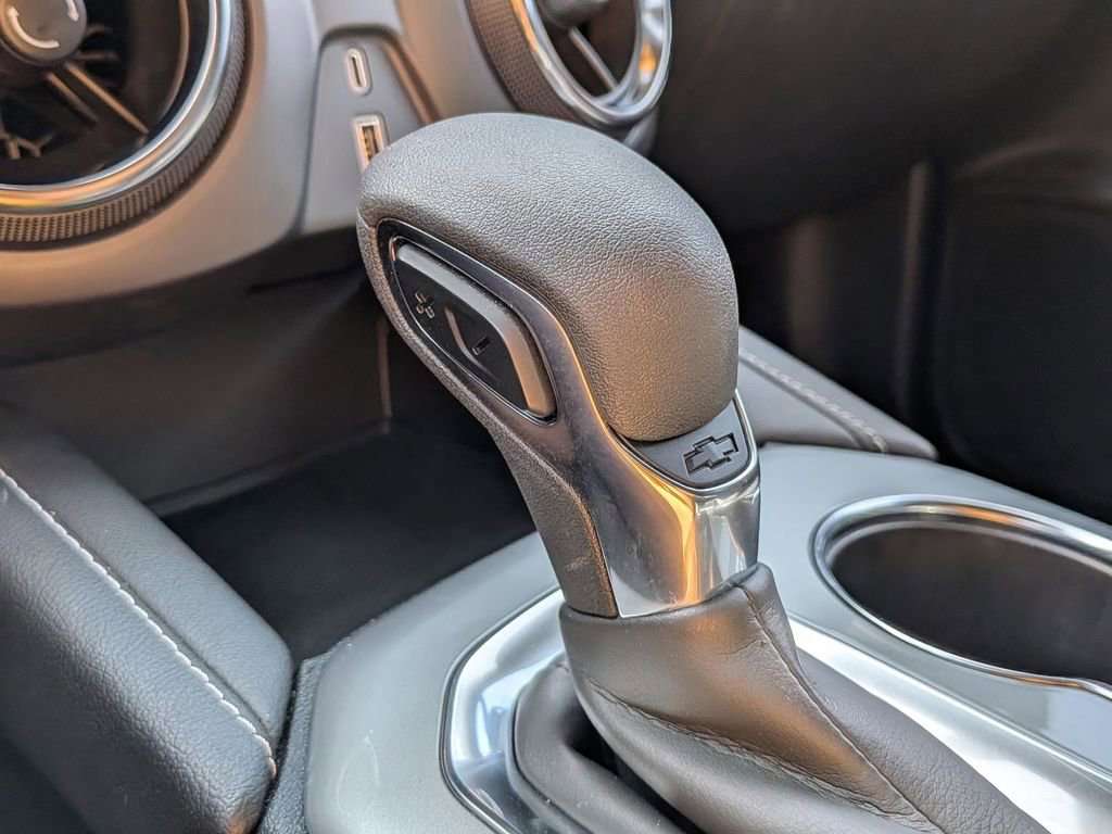 Used 2025 Chevrolet Blazer LT FWD image 19