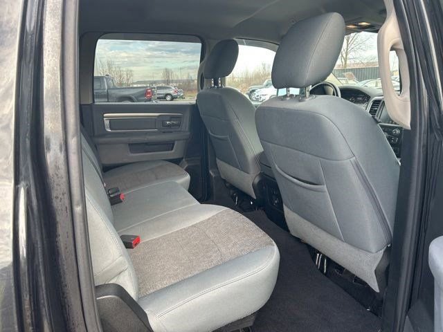 Used 2017 RAM 1500 Classic SLT w/ SLT Plus D￩cor Group image 35