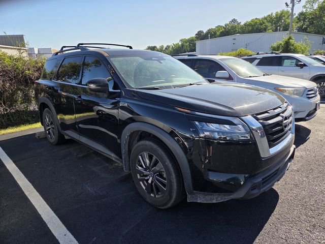 Used 2023 Nissan Pathfinder SV w/ SV Premium Package FWD image 3