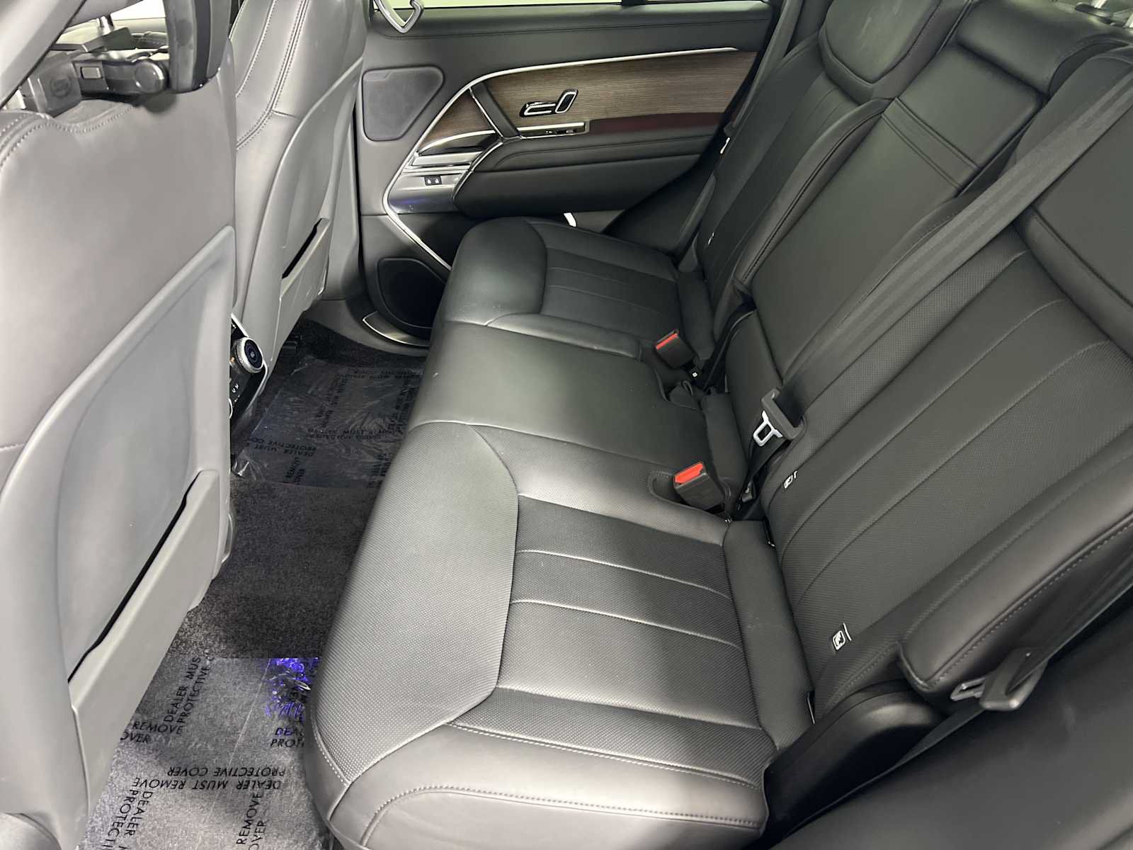 Used 2025 Land Rover Range Rover SE AWD/4WD image 22
