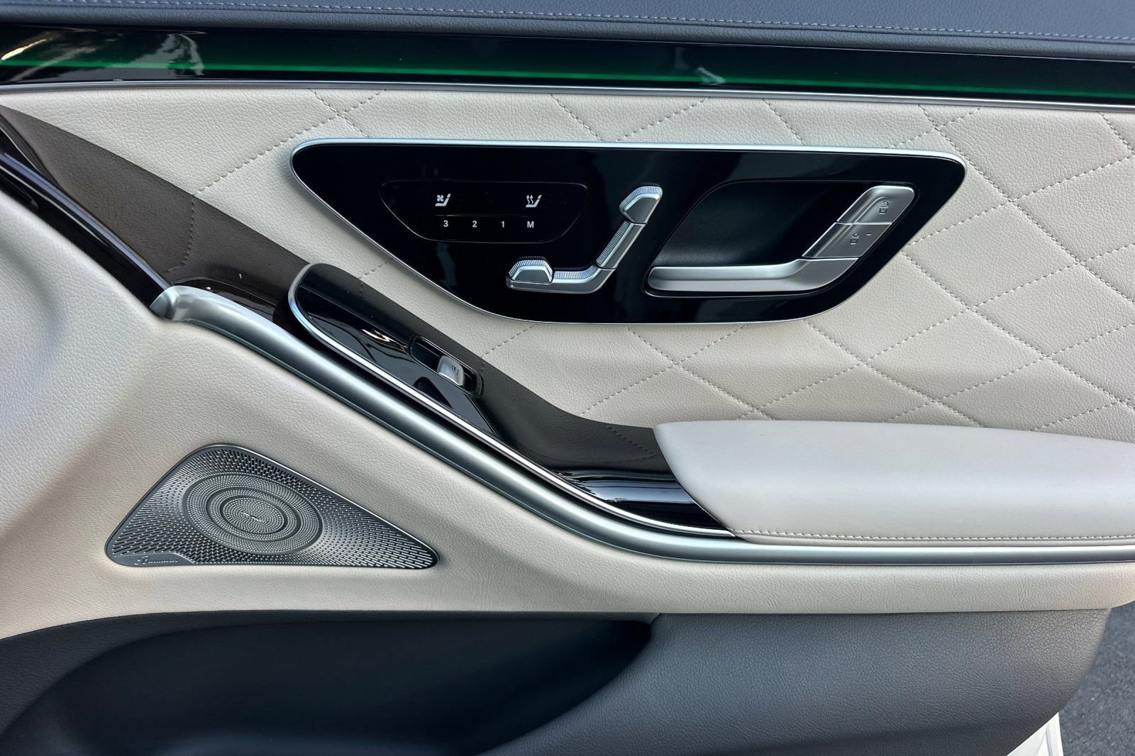 New 2026 Mercedes-Benz S 580 4MATIC Sedan image 35