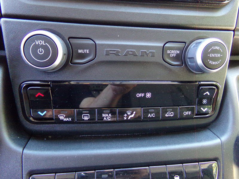 Used 2024 RAM ProMaster 3500 w/ Quick Order Package 22G SLT FWD image 25