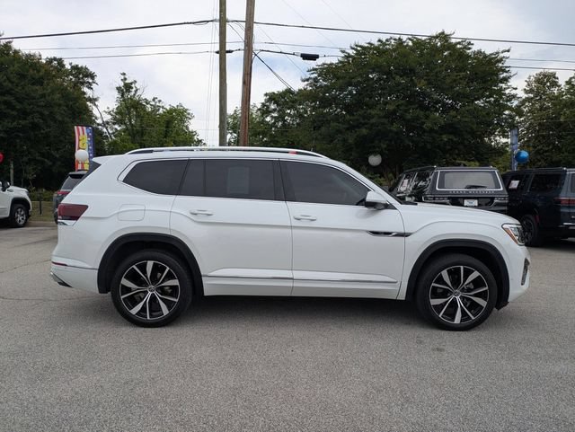 Used 2025 Volkswagen Atlas SEL Premium R-Line AWD/4WD image 2