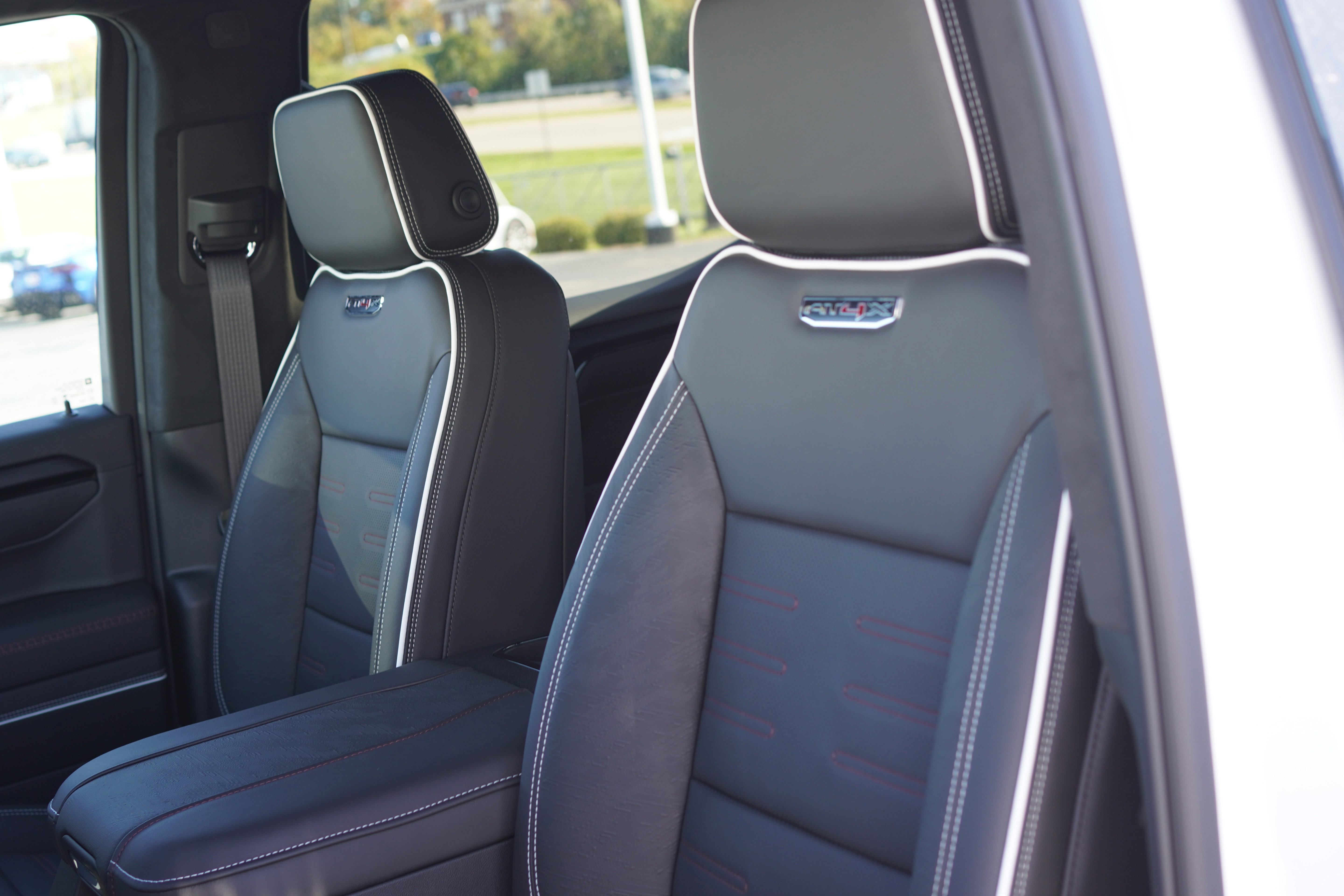 New 2026 GMC Sierra 1500 AT4X image 28