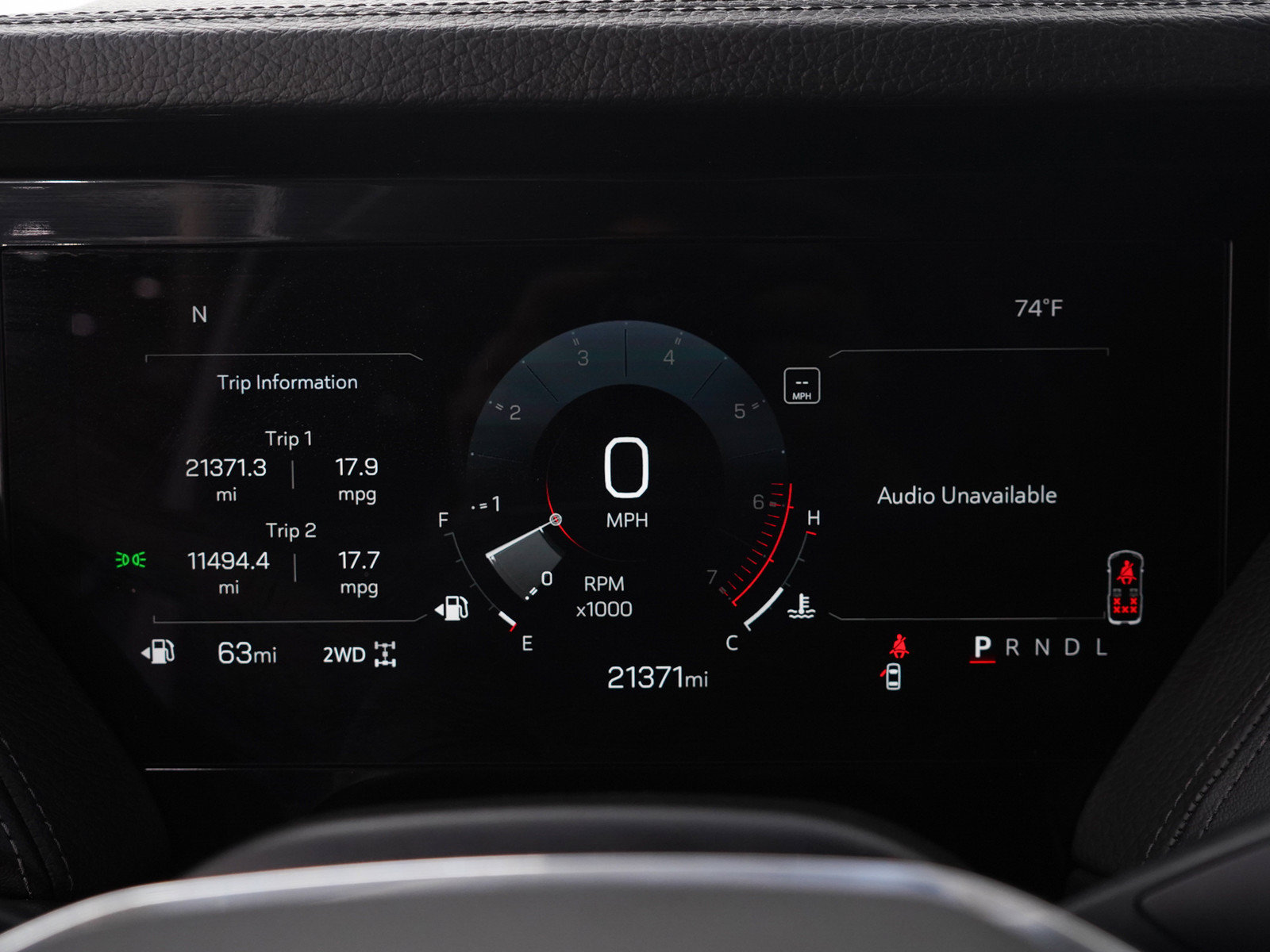Used 2025 GMC Yukon XL Denali AWD/4WD image 30