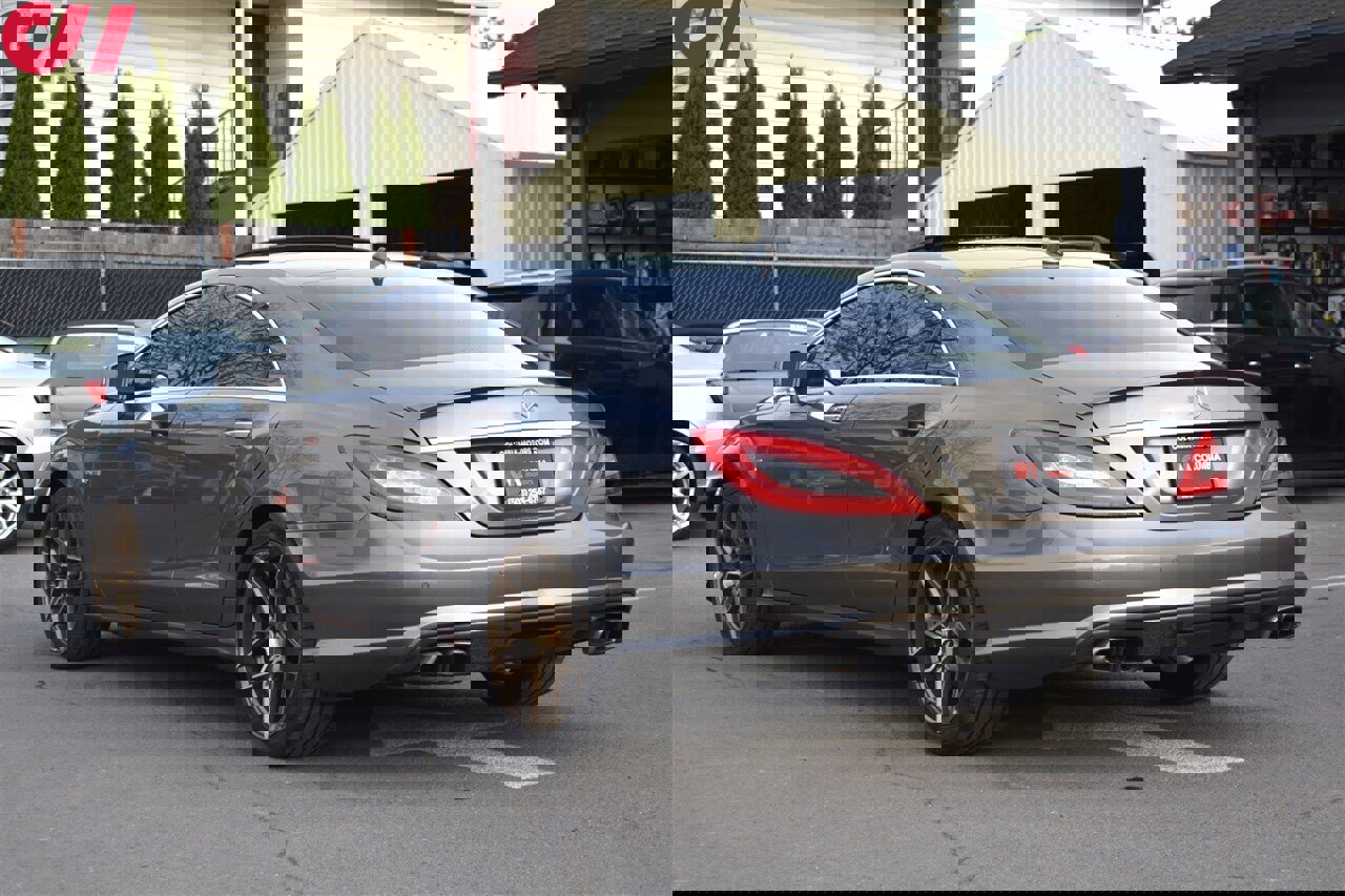 Used 2012 Mercedes-Benz CLS 550 image 2