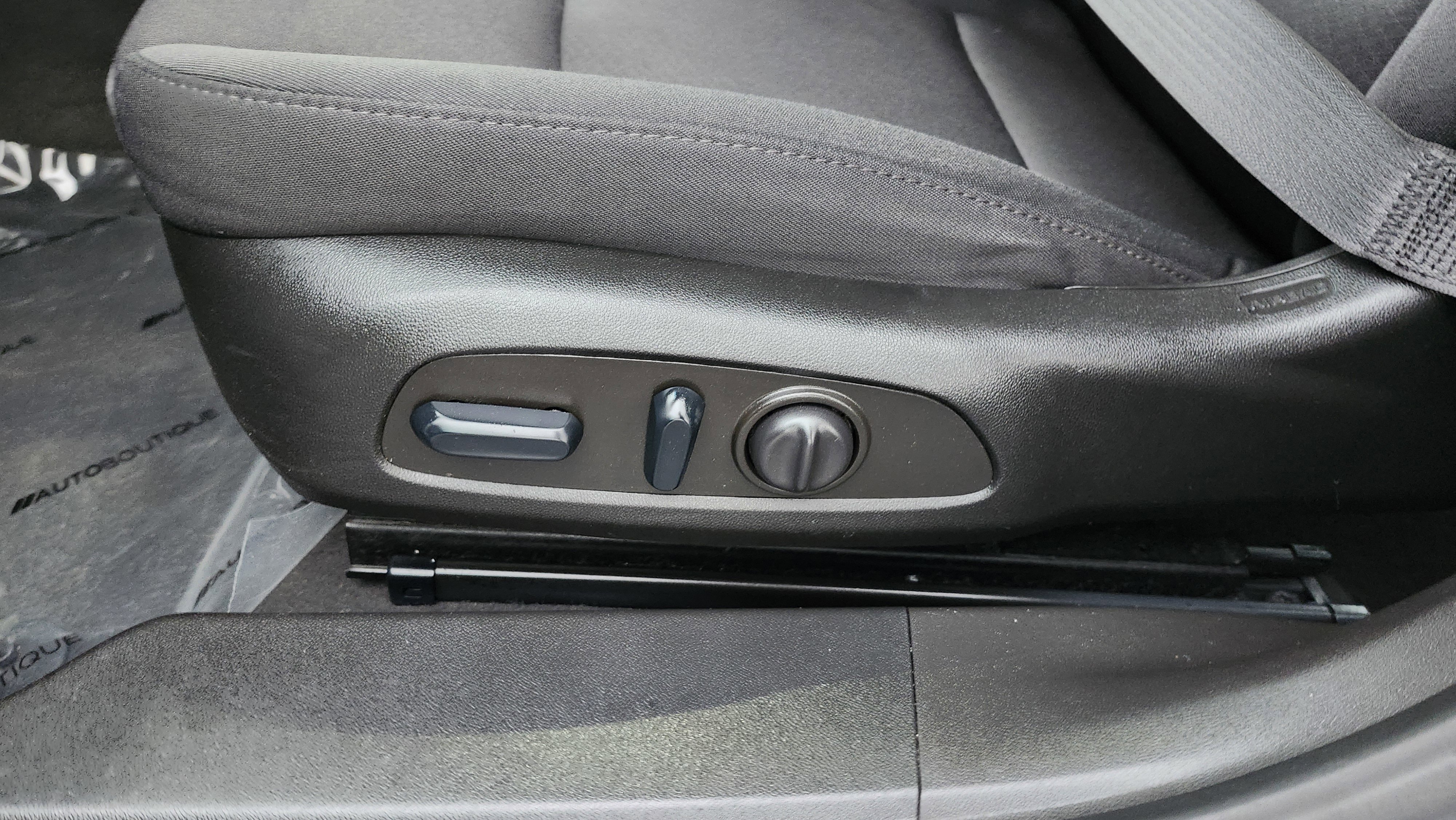 Used 2022 Chevrolet Malibu LT image 21