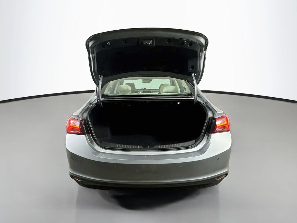 Used 2024 Chevrolet Malibu LT FWD image 39