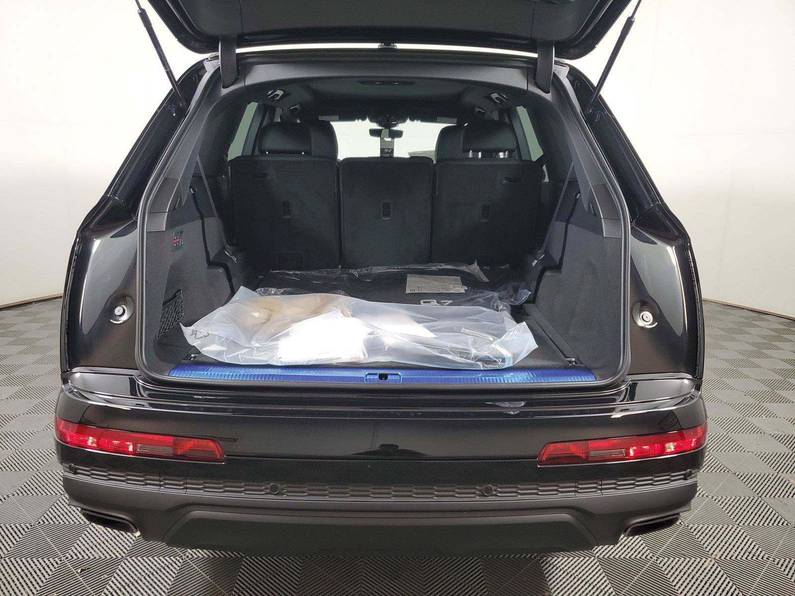 New 2026 Audi Q7 2.0T Premium AWD/4WD image 9