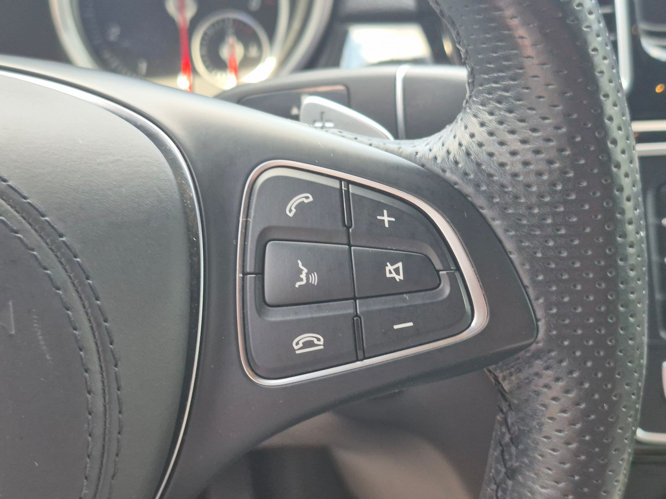 Used 2017 Mercedes-Benz GLS 450 4MATIC image 18