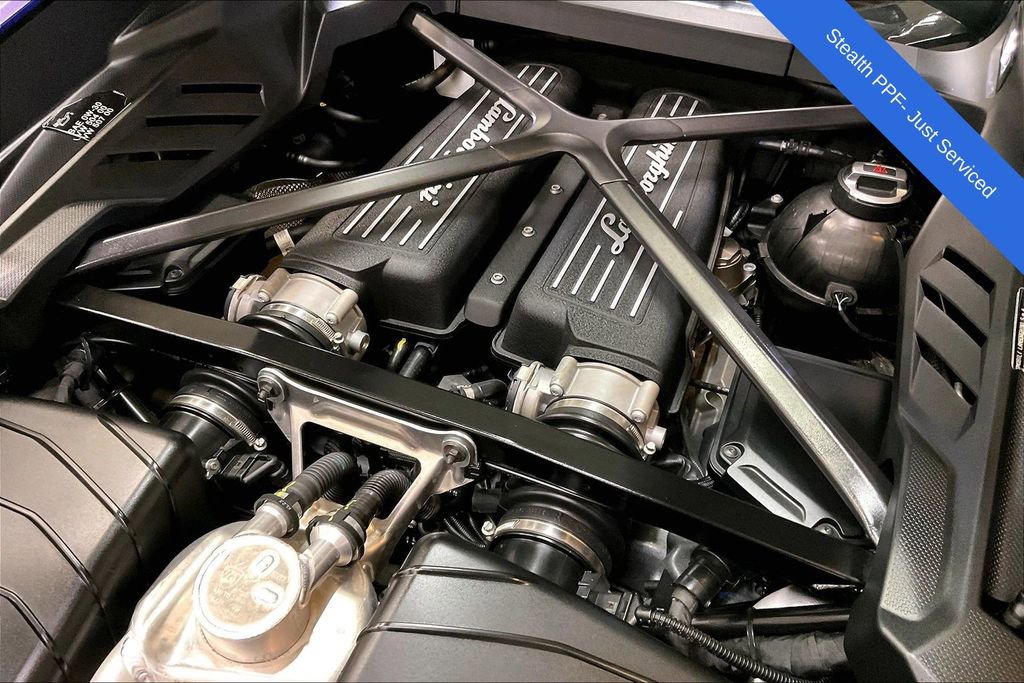 Used 2024 Lamborghini Huracan Tecnica image 16