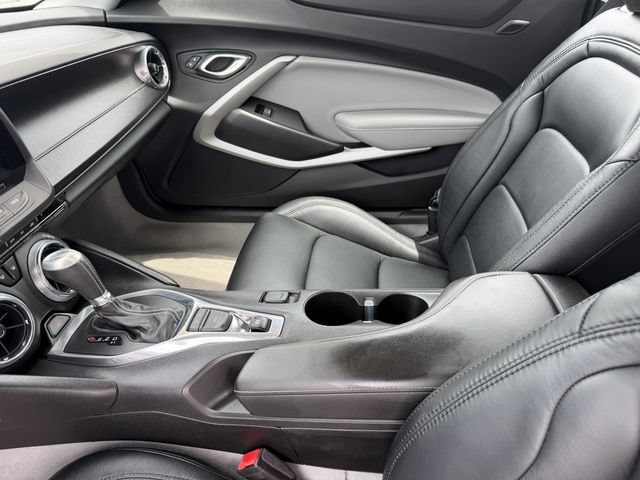 Used 2018 Chevrolet Camaro SS RWD image 18