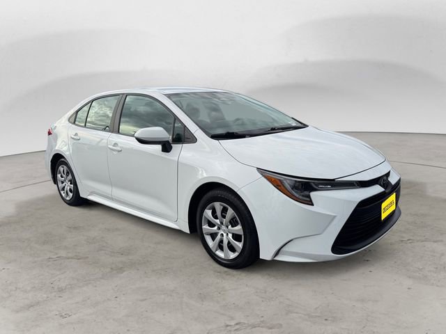 Used 2024 Toyota Corolla LE image 7