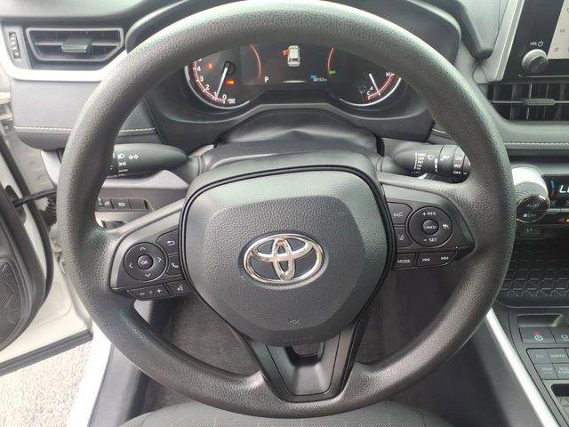 Certified 2025 Toyota RAV4 XLE AWD/4WD image 5