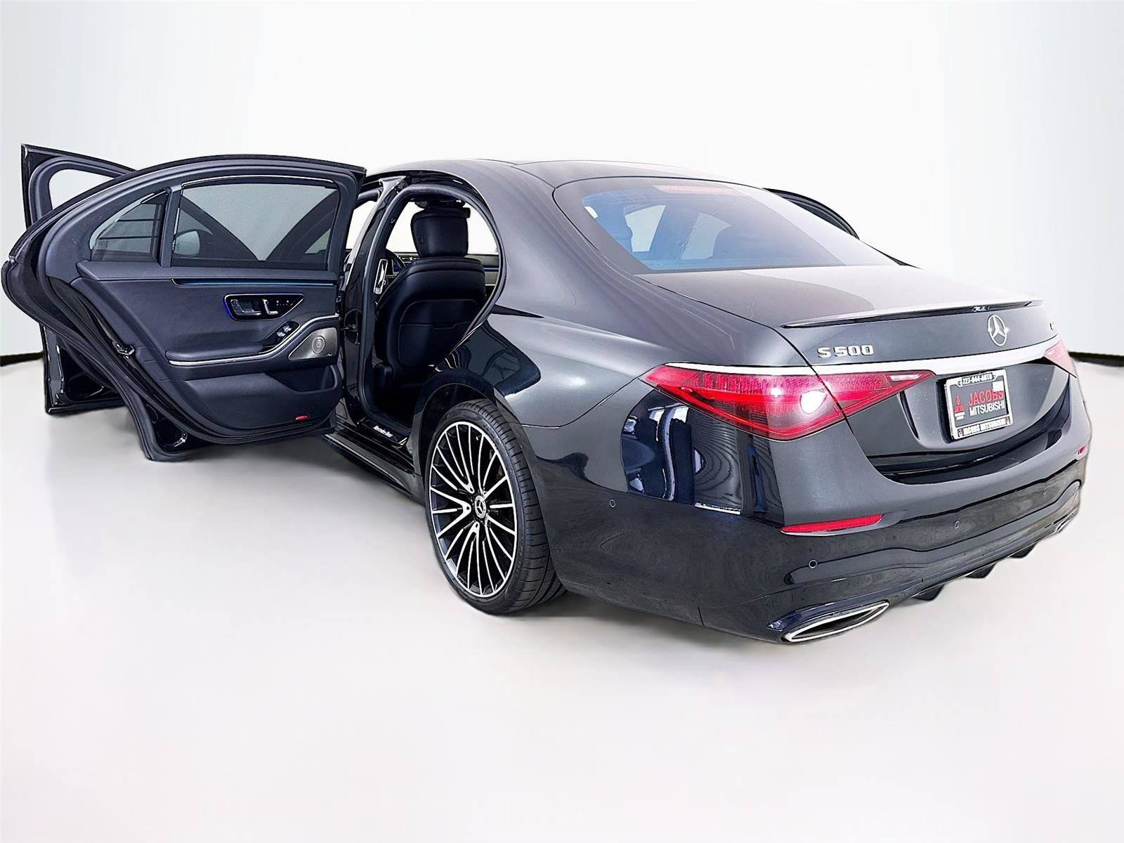 Used 2022 Mercedes-Benz S 500 4MATIC w/ AMG Line Package image 44