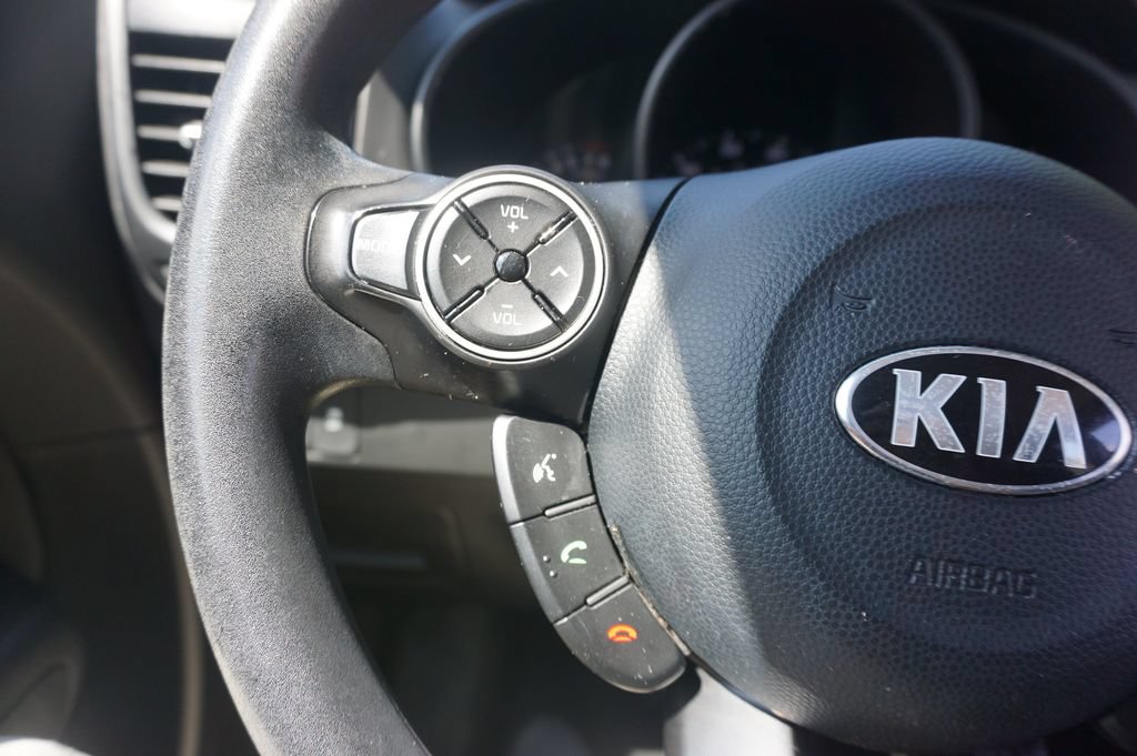 Used 2018 Kia Soul + FWD image 7