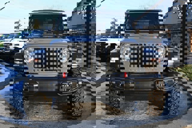 Used 2020 Jeep Wrangler Sport image 2