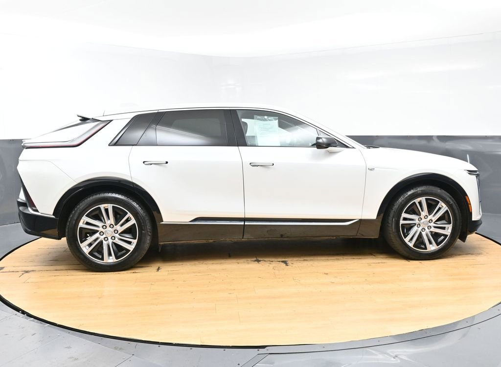 Used 2024 Cadillac Lyriq Tech RWD image 52