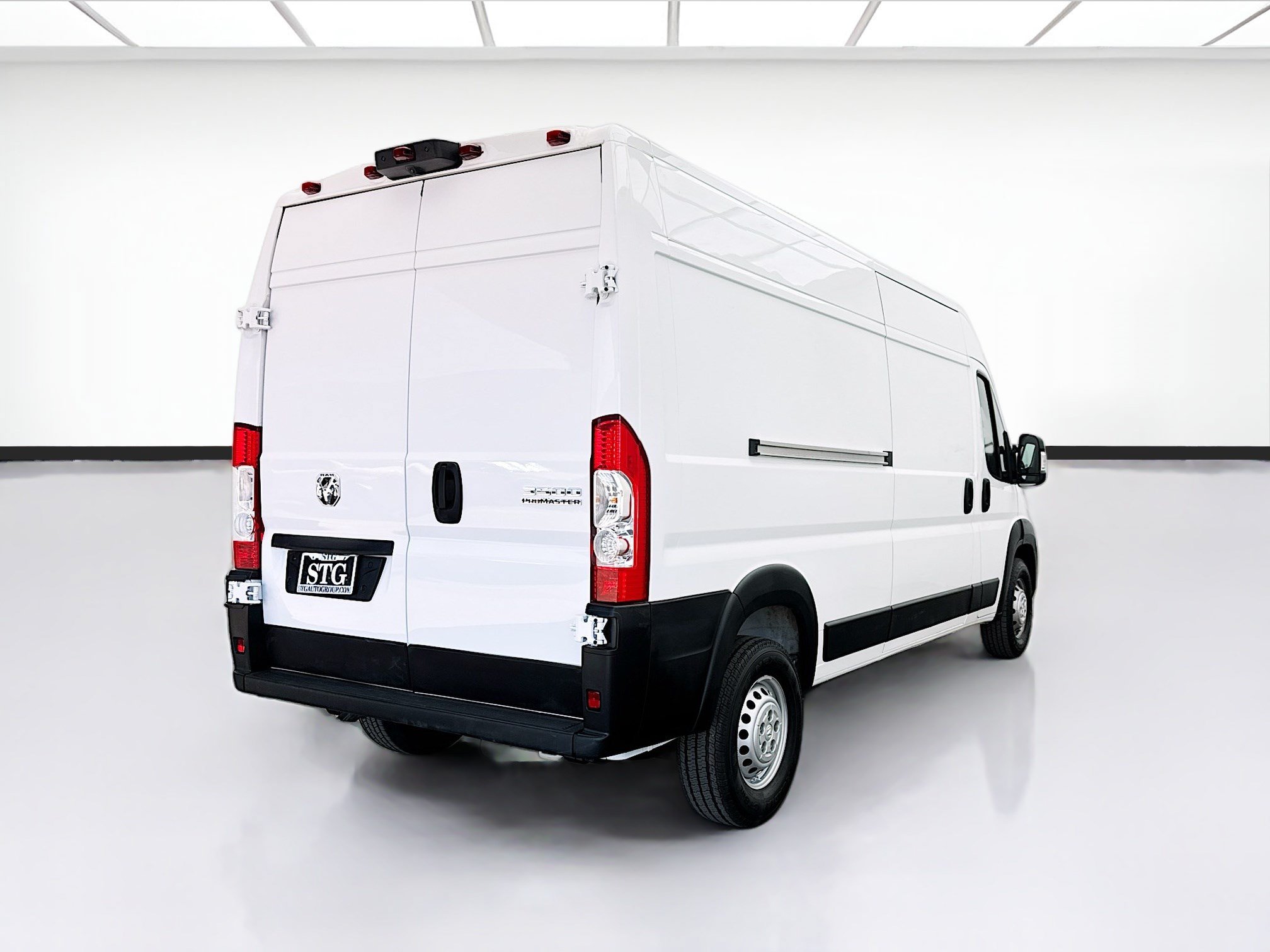 Used 2023 RAM ProMaster 3500 FWD image 4