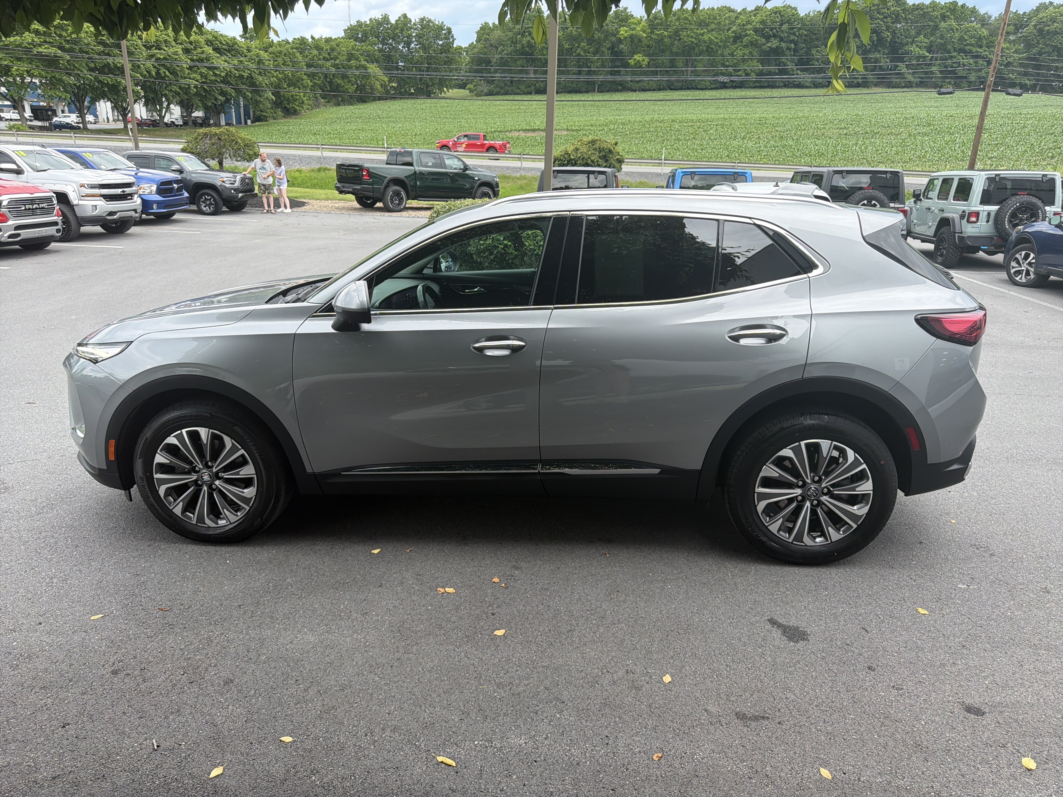 Used 2024 Buick Envision Preferred AWD/4WD image 7