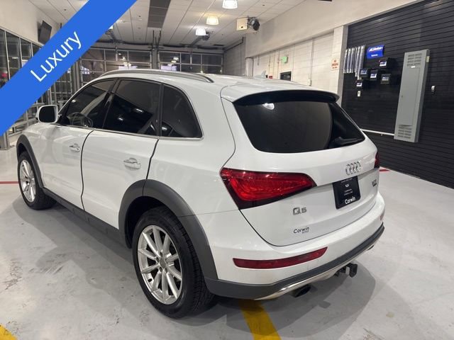Used 2017 Audi Q5 2.0T Premium Plus w/ Technology Package AWD/4WD image 5