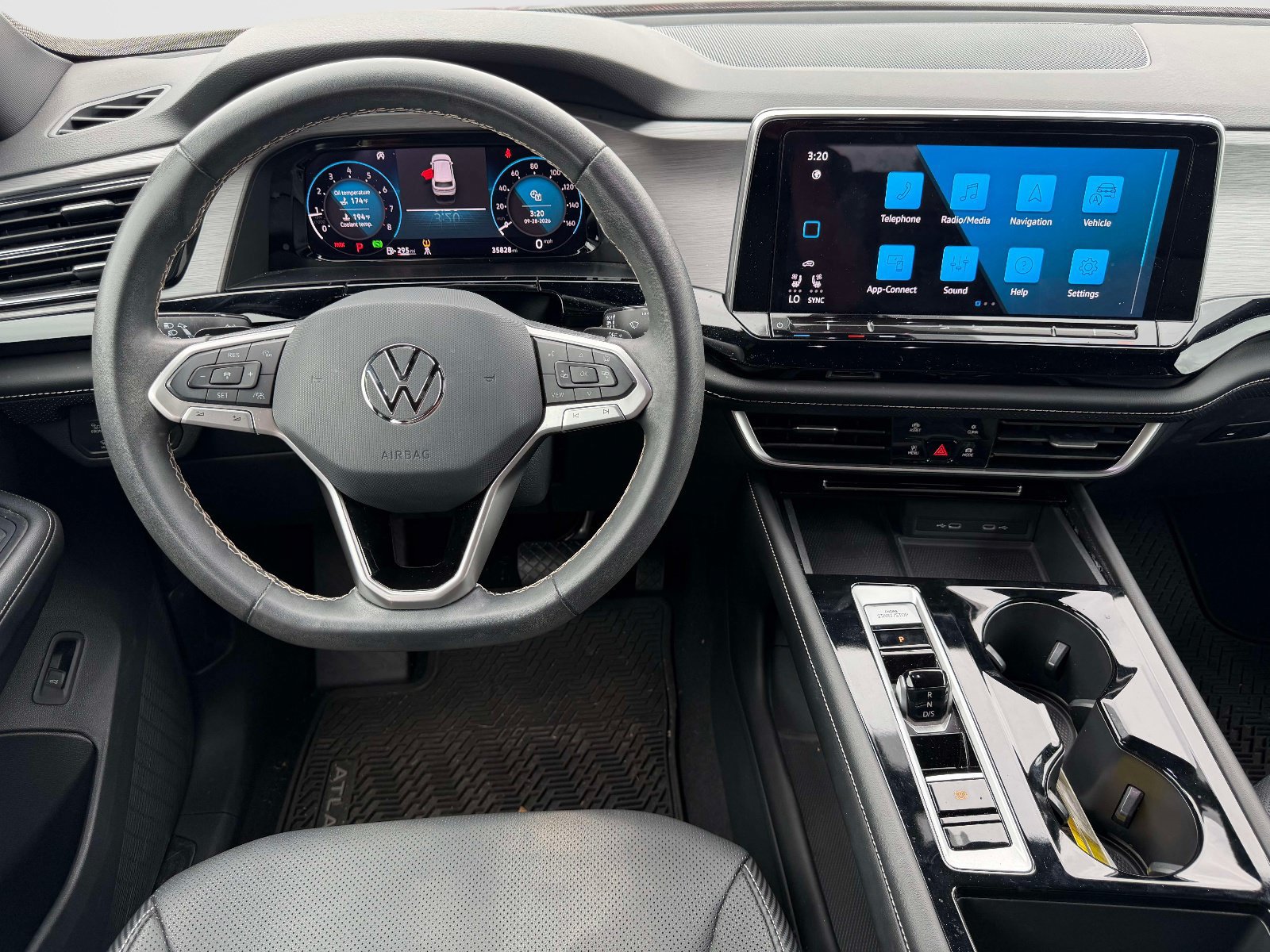 Certified 2024 Volkswagen Atlas Cross Sport SE AWD/4WD image 8