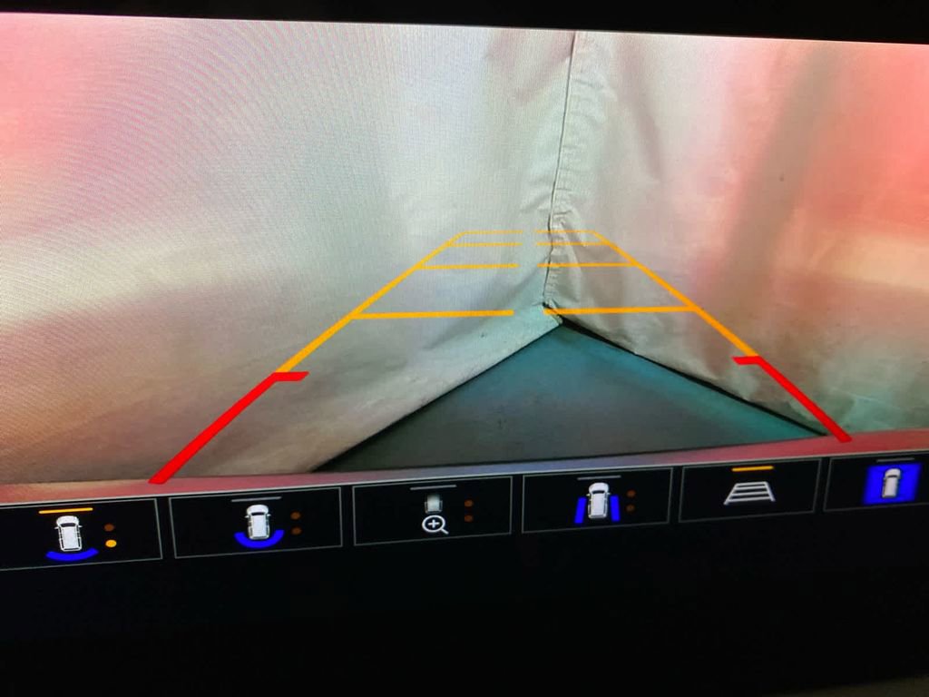 Used 2024 Buick Encore GX Avenir image 19