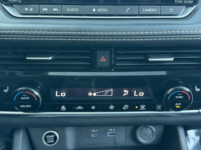 Used 2023 Nissan Rogue SV w/ SV Premium Package image 35