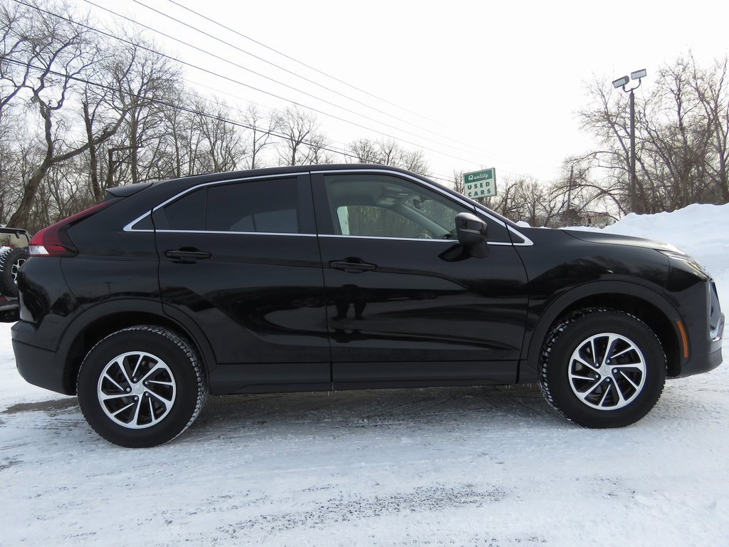 Used 2022 Mitsubishi Eclipse Cross ES image 4
