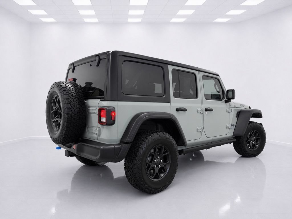 Used 2023 Jeep Wrangler Unlimited w/ Cold Weather Group AWD/4WD image 7