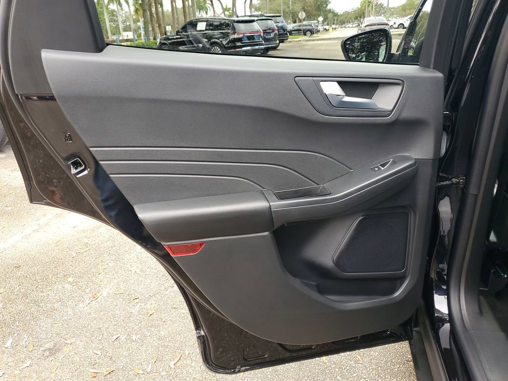 Used 2024 Ford Escape ST-Line w/ Tech Pack #1 image 14