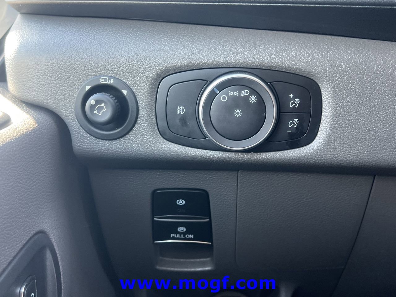 Used 2024 Ford Transit 350 XLT image 14