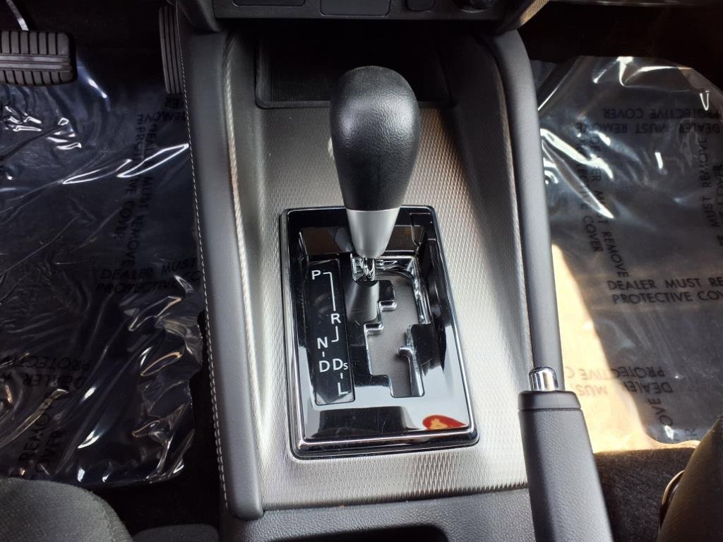 Used 2024 Mitsubishi Outlander Sport ES image 12