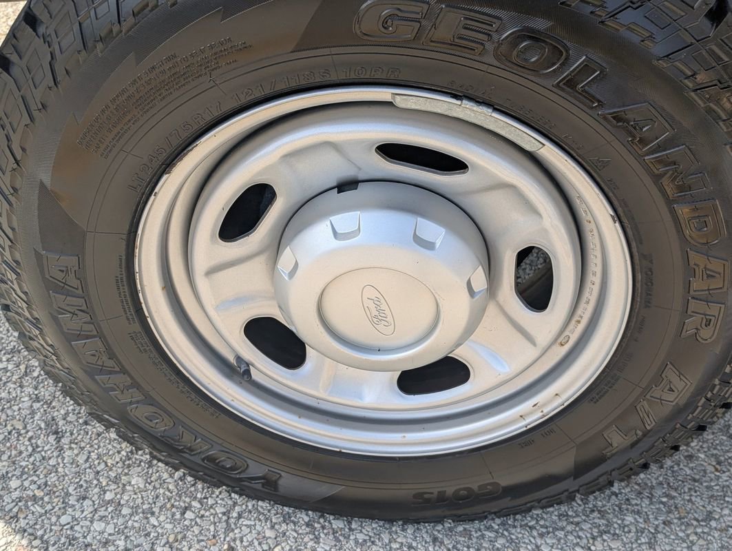 Used 2012 Ford F350 XL w/ Skid Plate Pkg image 21