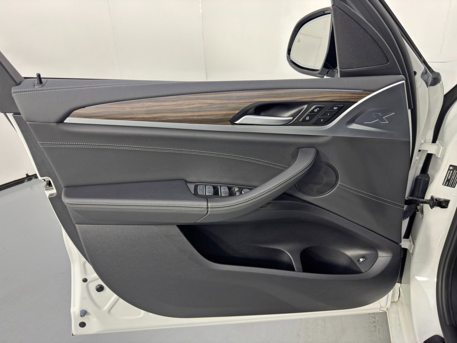 Used 2021 BMW X3 xDrive30e w/ Executive Package image 44