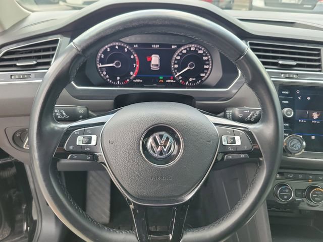 Used 2018 Volkswagen Tiguan SEL Premium FWD image 14