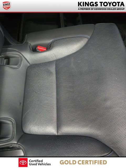 Used 2023 Toyota Sequoia Platinum image 12