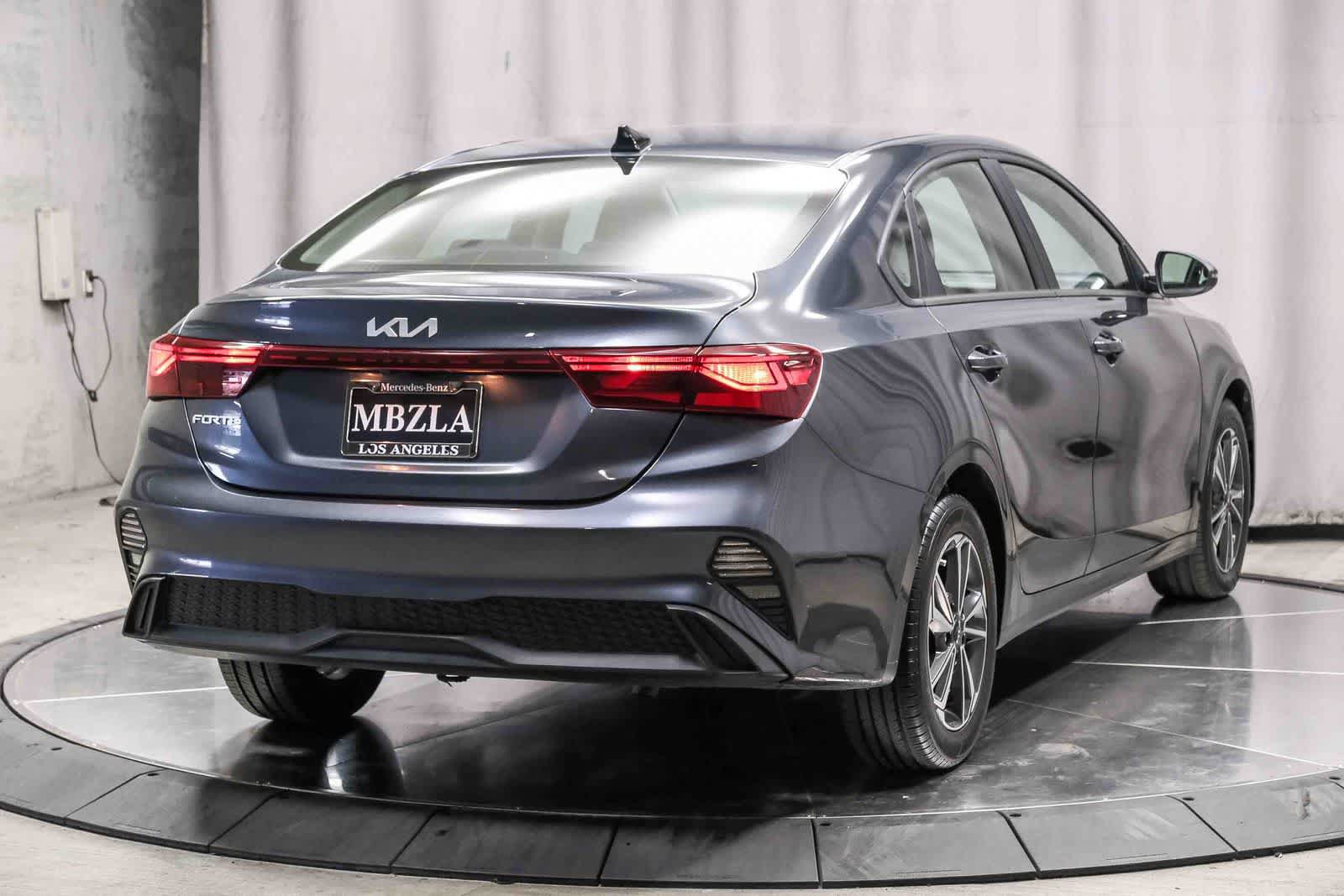 Used 2024 Kia Forte LXS w/ LXS Technology Package FWD image 4