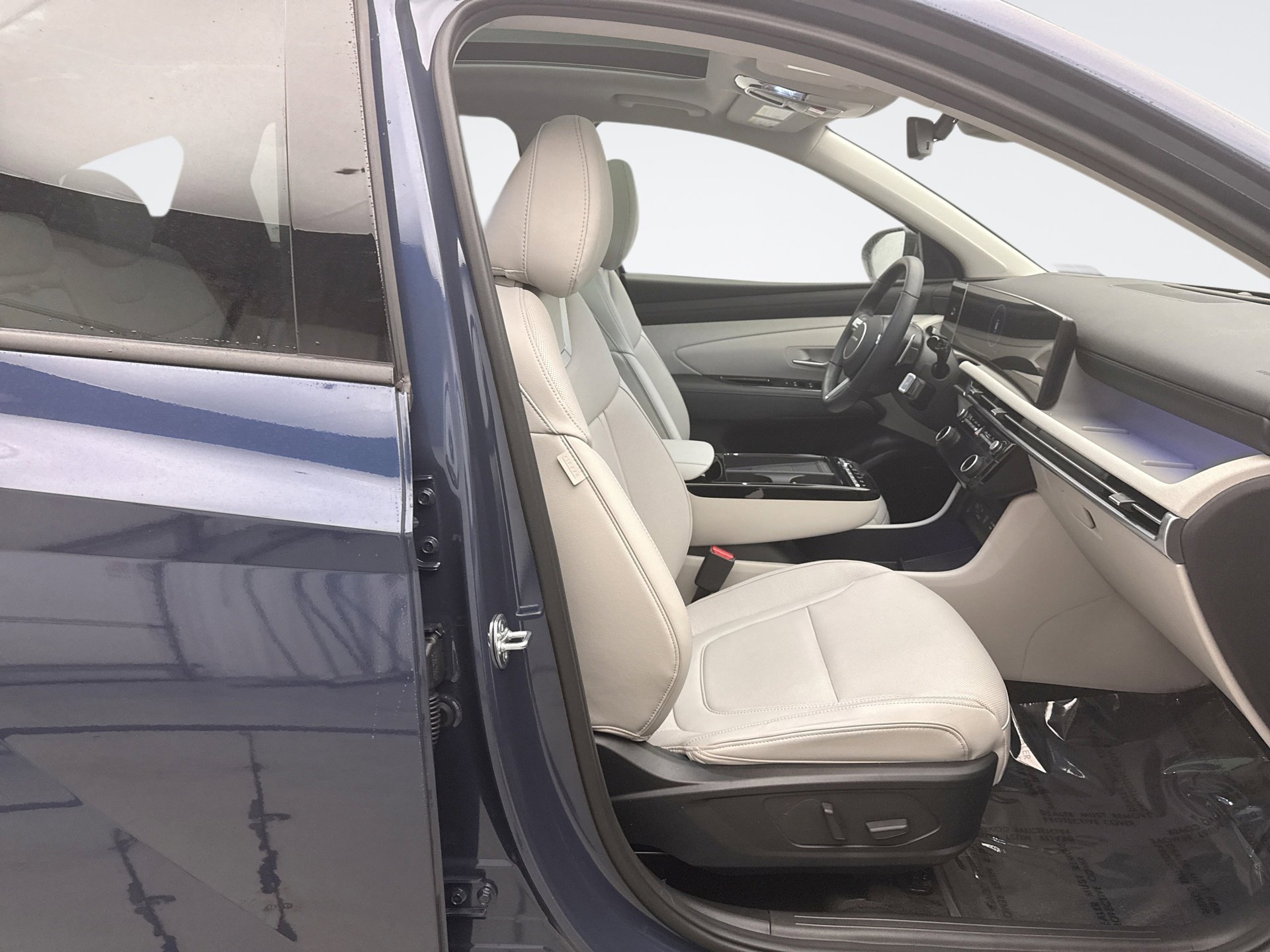 Used 2025 Hyundai Tucson Limited image 19