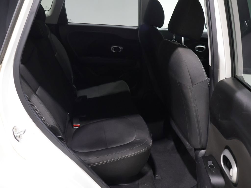Used 2018 Kia Soul FWD image 19
