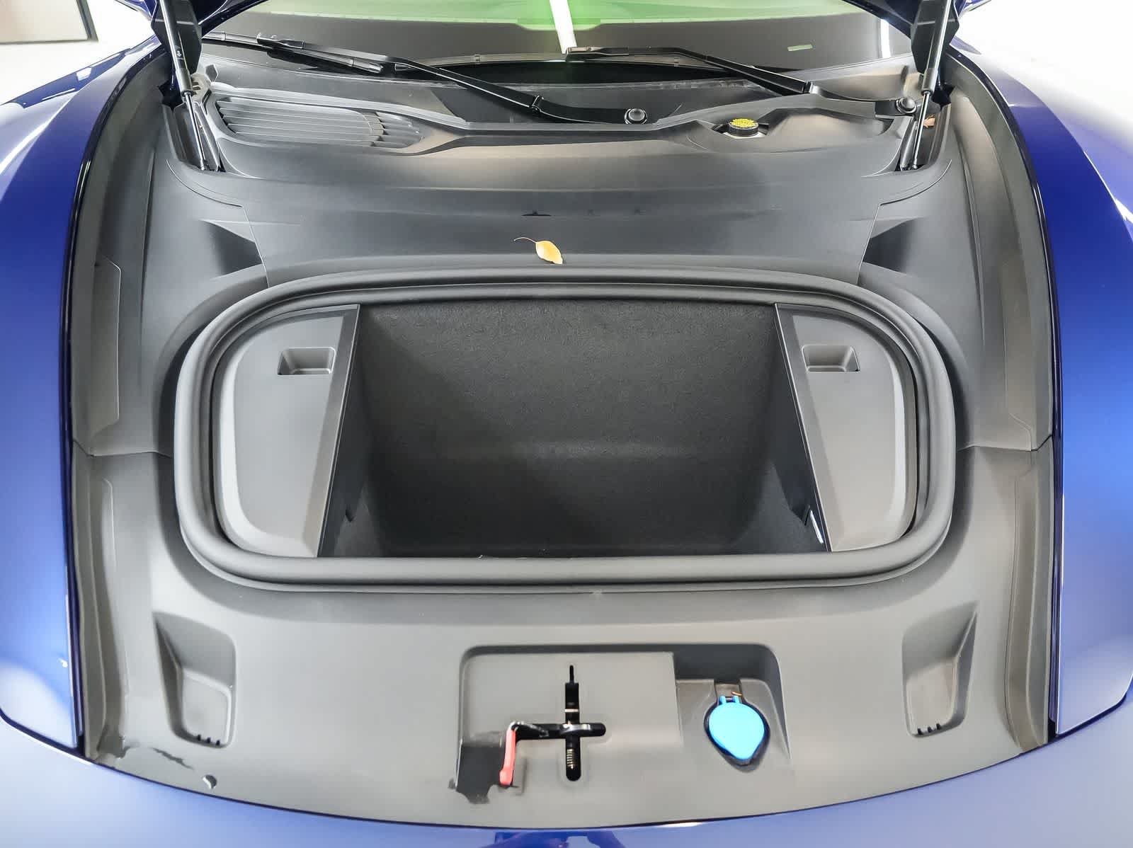 Certified 2026 Porsche Taycan RWD image 31