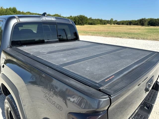 Used 2020 Toyota Tacoma TRD Off-Road AWD/4WD image 11