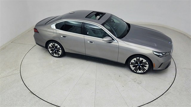 Used 2025 BMW i5 xDrive40 image 79