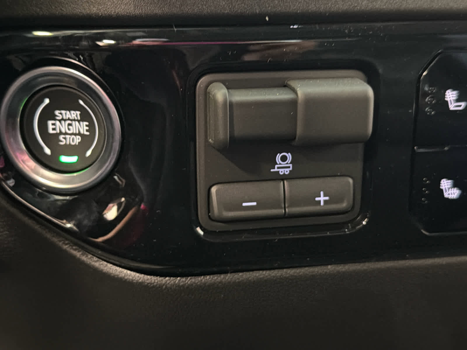 New 2026 GMC Sierra 2500 SLE w/ SLE Value Package; AWD/4WD image 45