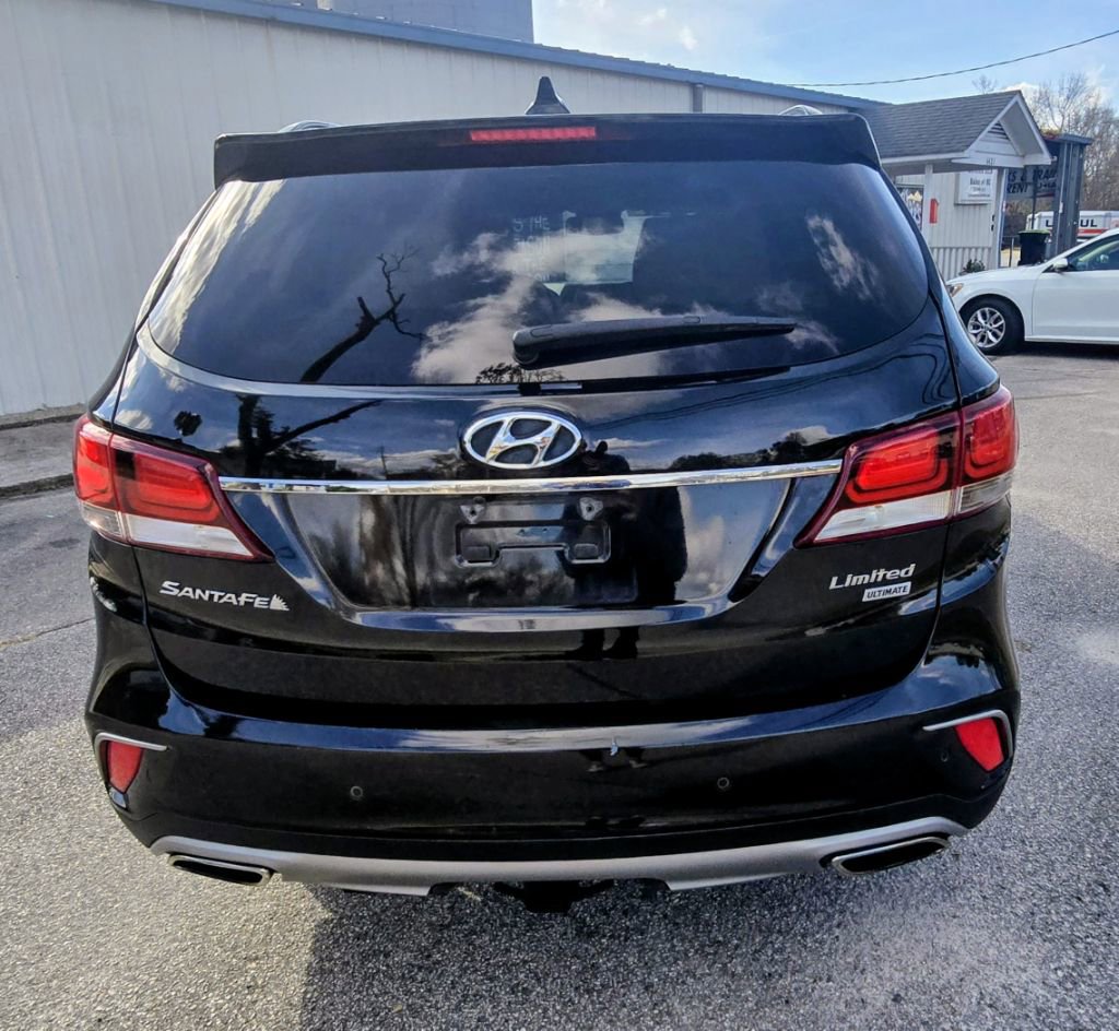Used 2017 Hyundai Santa Fe Limited image 5